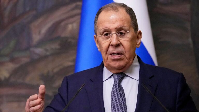 lavrov-putin-ile-zelenski-arasinda-gorusme-plani-yok-xzREBv7Y.jpg