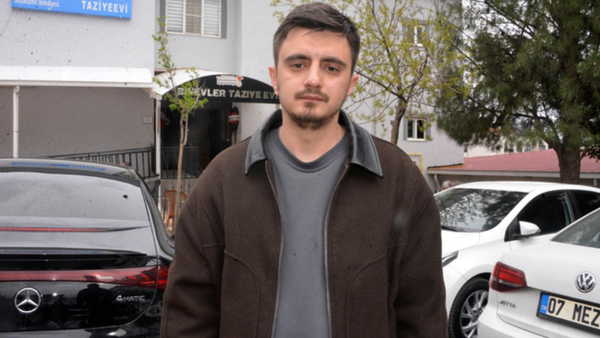 Okul Saldırısında Kahraman Öğretmen: Ayla Kara’nın Oğlu Duygularını Paylaştı