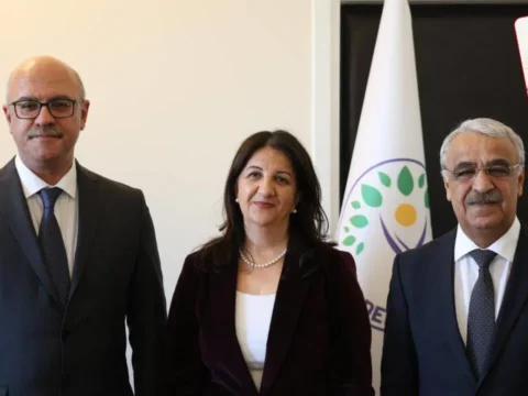 Cerceve yasada sona yaklasildi meclis tatili ertelenebilir dem bastirdi akp geri adim atti FQGuaDBt